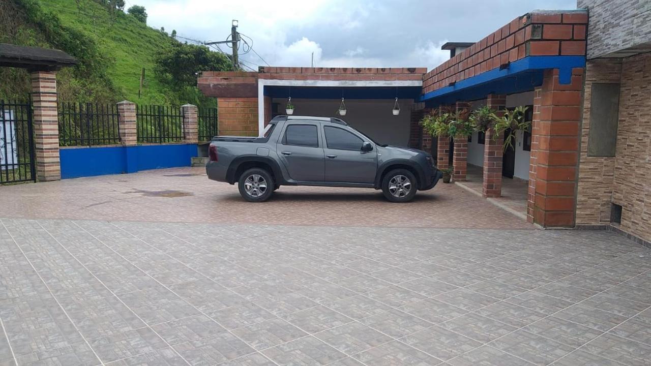 Finca Los Alpes San Jerónimo Kültér fotó